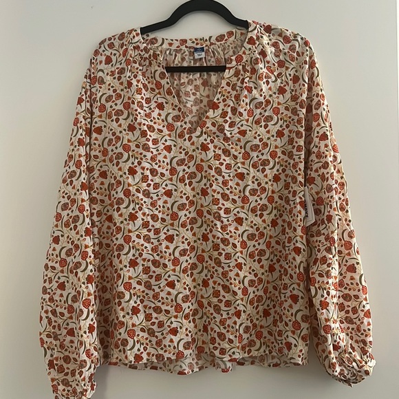 Old Navy Long Sleeve Floral Top - Picture 2 of 12